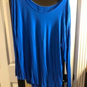 Long Sleeve Luxe Gap shirt